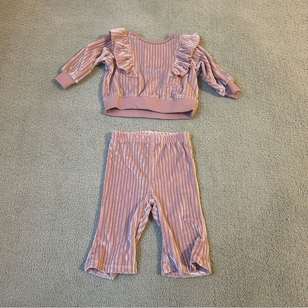 Tahari Baby Girls Pink Velour Velvet Ruffle Two Piece Outfit Size 3 Months